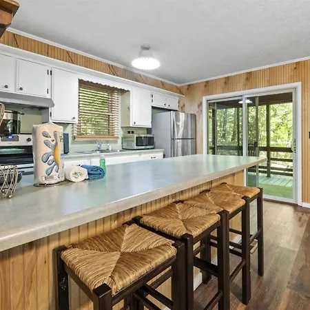 Serene Forest View- Hot Tub- Pet Friendly With Fenced Yard Gatlinburg Exterior foto